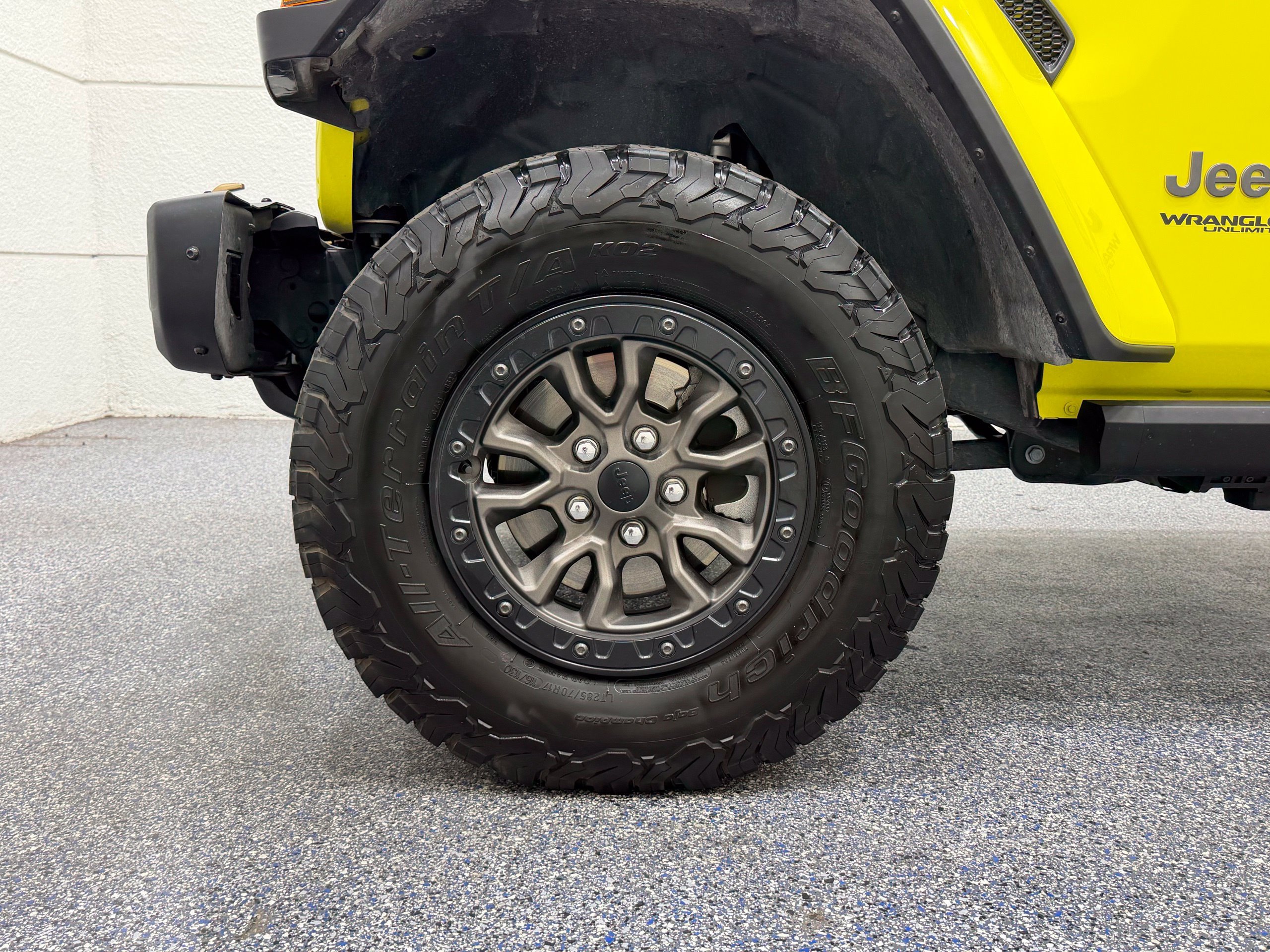 Used 2022 Jeep Wrangler Unlimited Rubicon AWD/4WD image 11