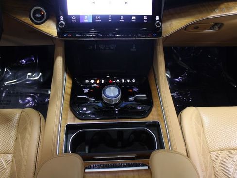 Used 2022 Jeep Grand Wagoneer Series III image 29