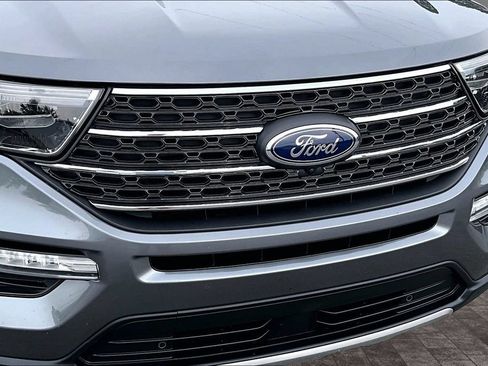 Used 2023 Ford Explorer XLT w/ Equipment Group 202A AWD/4WD image 29