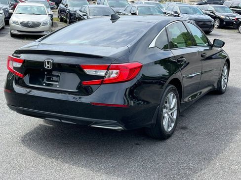 Used 2018 Honda Accord LX image 6