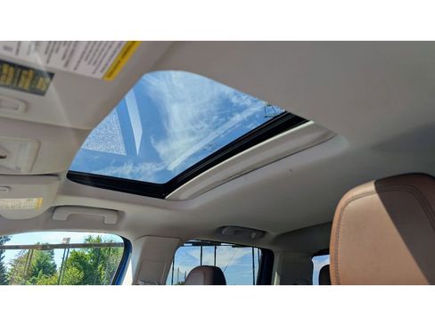 Used 2022 Ford Maverick Lariat w/ Lariat Luxury Package image 17