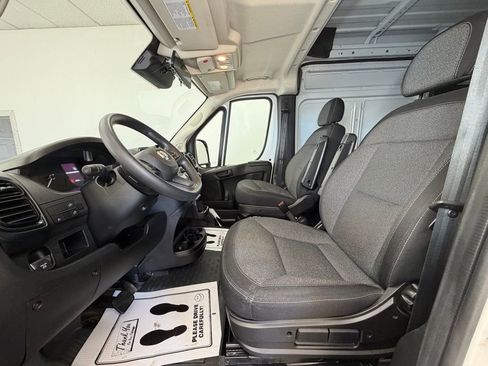 Used 2023 RAM ProMaster 3500 w/ Convenience Group image 4