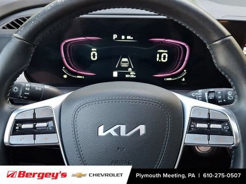 Used 2024 Kia Telluride S w/ S Sunroof Package FWD image 23