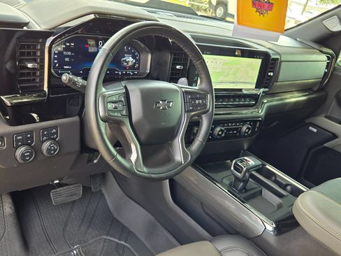 Certified 2024 Chevrolet Silverado 1500 ZR2 AWD/4WD image 10