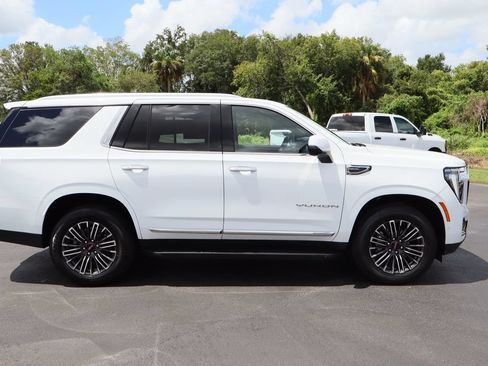 Certified 2026 GMC Yukon Elevation w/ LPO, Floor Liner Package RWD image 10