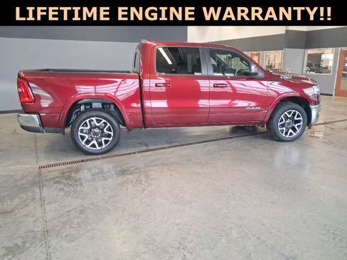 Certified 2025 RAM 1500 Laramie AWD/4WD image 9