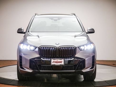 Used 2026 BMW X5 xDrive40i w/ M Sport Package AWD/4WD image 7