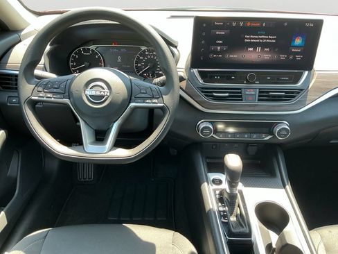 New 2026 Nissan Altima 2.5 SV w/ SV Special Edition Package FWD image 16