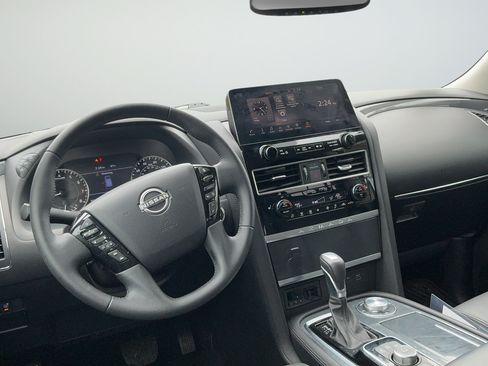 Certified 2023 Nissan Armada SV w/ Cargo Package AWD/4WD image 19