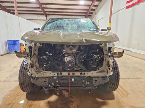 Used 2024 Chevrolet Colorado W/T RWD image 5