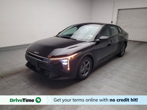 Used 2025 Kia K4 FWD image 1