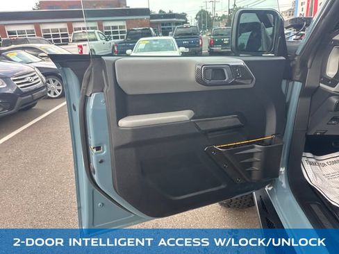 Used 2022 Ford Bronco Badlands w/ Sasquatch Package AWD/4WD image 10