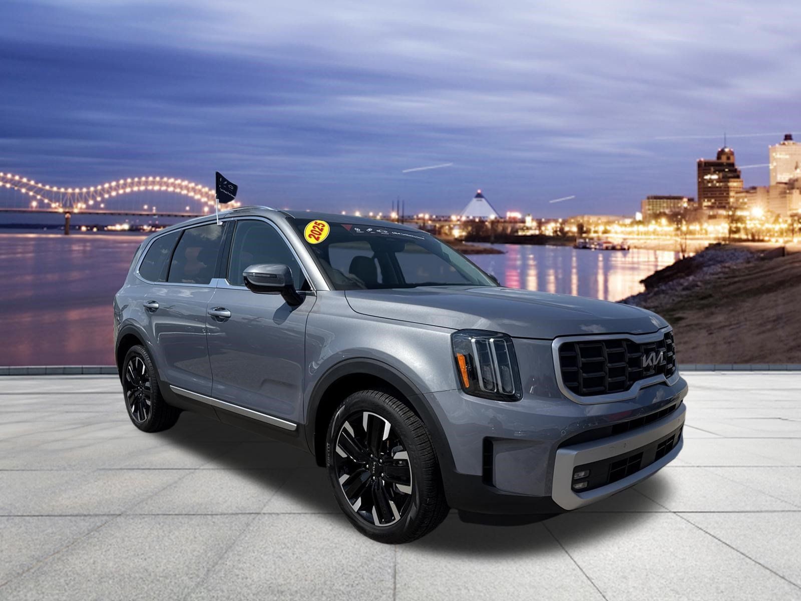 Used 2025 Kia Telluride SX w/ SX Captain's Chair Package FWD image 4