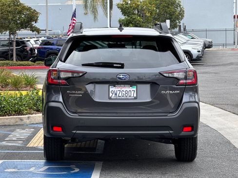 Certified 2025 Subaru Outback Premium AWD/4WD image 5