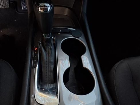 Used 2018 Chevrolet Malibu LS FWD image 12
