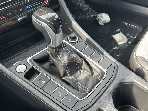 New 2025 Volkswagen Jetta SE image 22