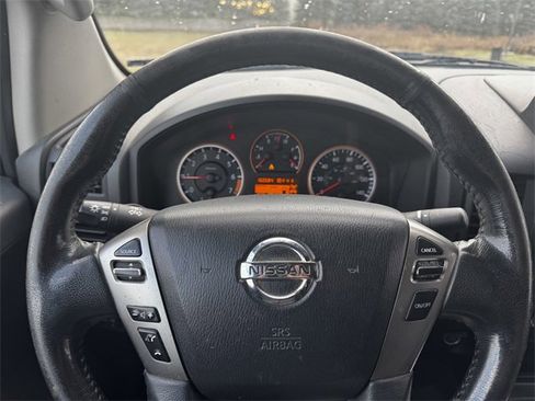 Used 2013 Nissan Titan SV image 22