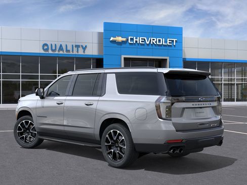 New 2026 Chevrolet Suburban RST w/ Comfort Package AWD/4WD image 27