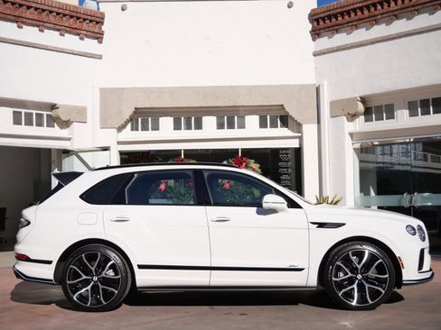 New 2026 Bentley Bentayga Speed image 5