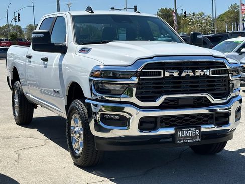 New 2026 RAM 2500 Big Horn AWD/4WD image 8