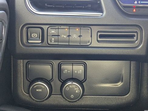 Used 2024 Chevrolet Tahoe Premier image 22