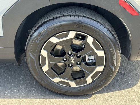 Certified 2025 Hyundai Santa Fe SEL image 30