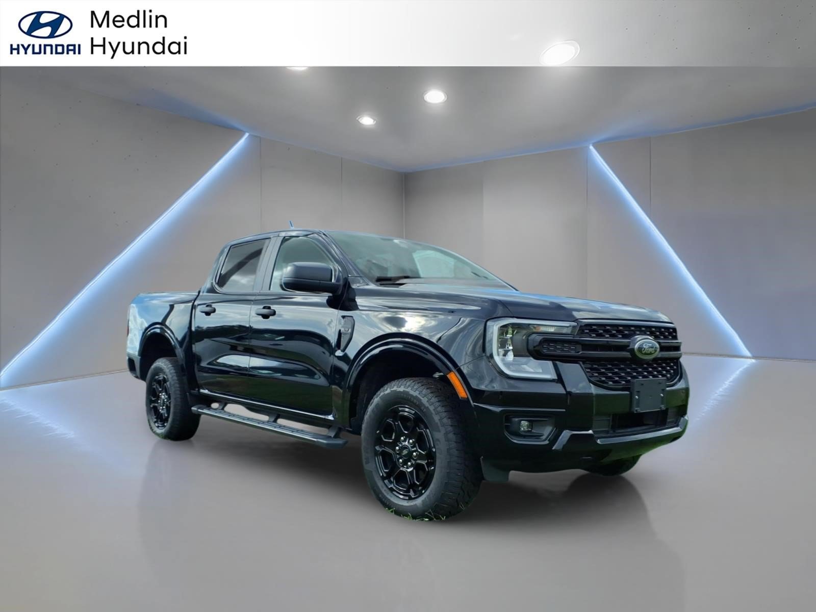 Used 2025 Ford Ranger XLT w/ Equipment Group 301A High AWD/4WD image 1