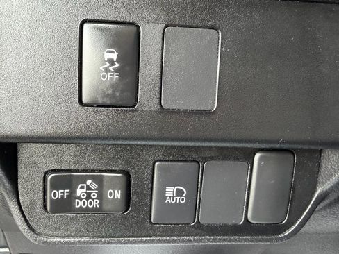 Used 2022 Toyota Tacoma SR AWD/4WD image 26