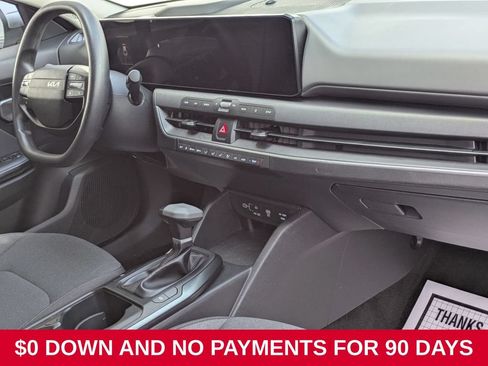 Used 2025 Kia K4 FWD image 31