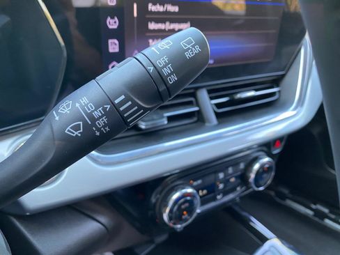 Used 2025 Chevrolet Trax LT w/ Driver Confidence Package image 56