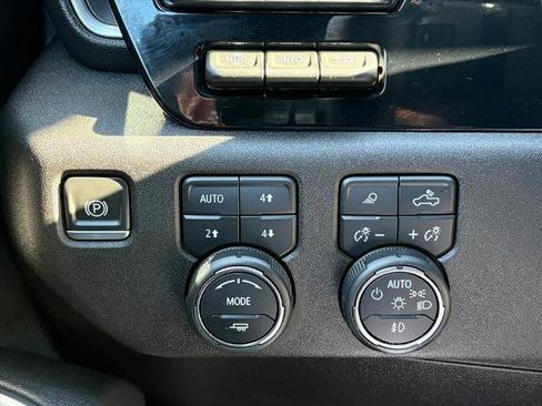 Certified 2024 Chevrolet Silverado 1500 High Country image 18