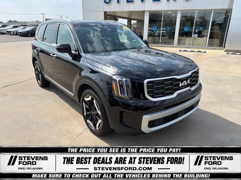 Used 2025 Kia Telluride S FWD image 5