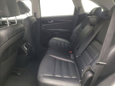 Used 2020 Kia Sorento EX image 18