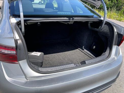 Used 2023 Volkswagen Jetta Sport FWD image 31
