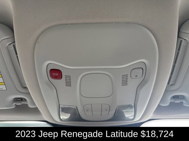 Used 2023 Jeep Renegade Latitude AWD/4WD image 21