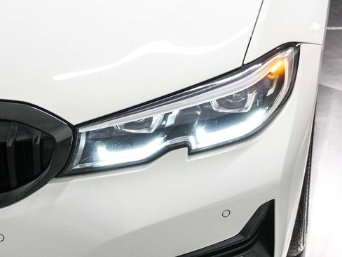 Used 2021 BMW 330i Sedan w/ Convenience Package RWD image 10