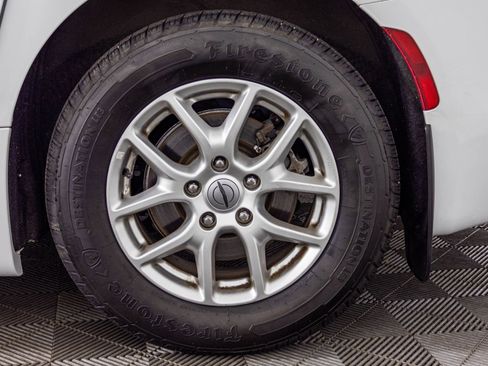Used 2021 Chrysler Voyager LX FWD image 47