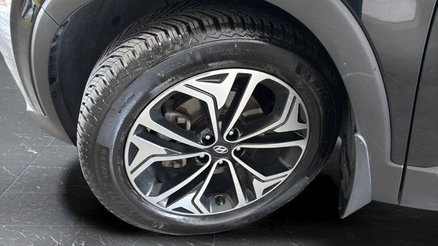 Used 2020 Hyundai Santa Fe Limited AWD/4WD image 30