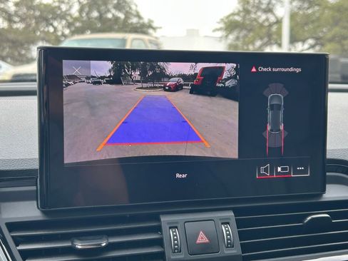 Used 2025 Audi Q5 2.0T Premium image 37