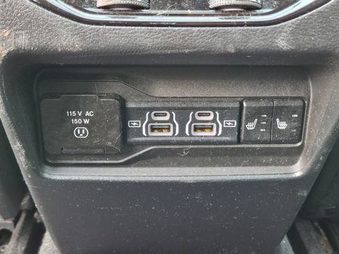 Used 2023 Jeep Grand Cherokee 4WD 4xe image 29