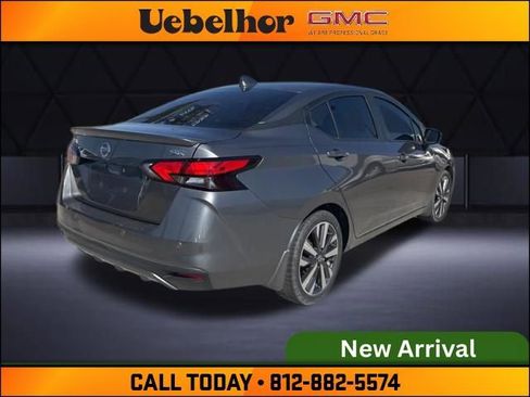 Used 2020 Nissan Versa SR w/ Convenience Package image 3