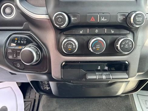 Used 2023 RAM 1500 Big Horn AWD/4WD image 17