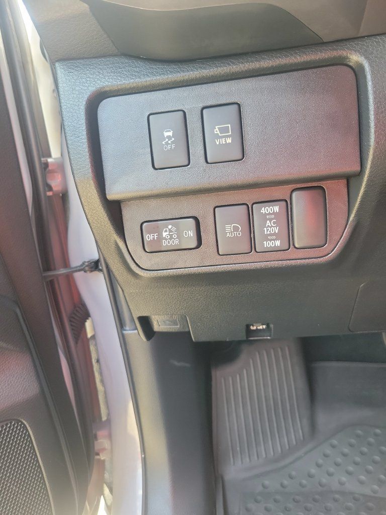 Certified 2021 Toyota Tacoma TRD Off-Road w/ Advanced Technology Package AWD/4WD image 36