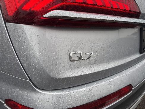 Used 2022 Audi Q7 3.0T Premium Plus image 12