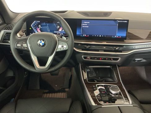 New 2026 BMW X5 sDrive40i image 10