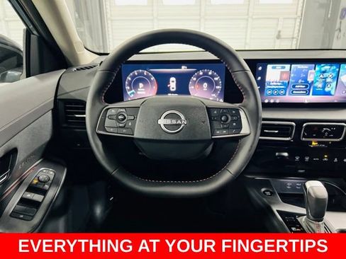 New 2026 Nissan Sentra SR w/ Floor Mat Package FWD image 5