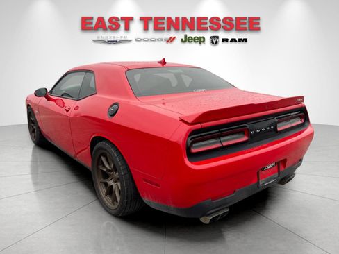 Used 2017 Dodge Challenger SRT w/ Technology Group image 5
