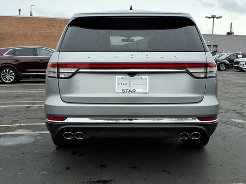 Certified 2023 Lincoln Aviator Reserve w/ Equipment Group 201A image 11