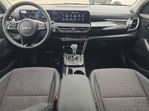 New 2026 Kia Seltos S FWD image 12