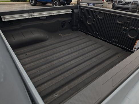 New 2026 Nissan Frontier PRO-4X w/ Pro Premium Package AWD/4WD image 8